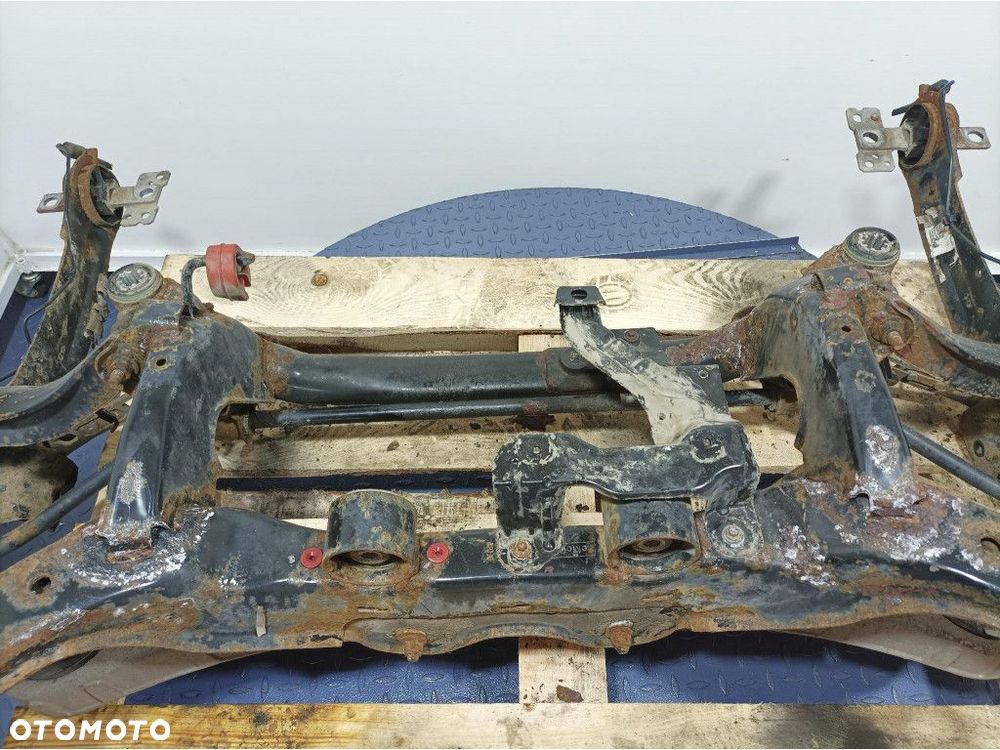 VOLVO XC60 I BELKA WÓZEK SANIKI TRAWERS ZAWIESZENIA TYŁ AWD 4X4 - 5