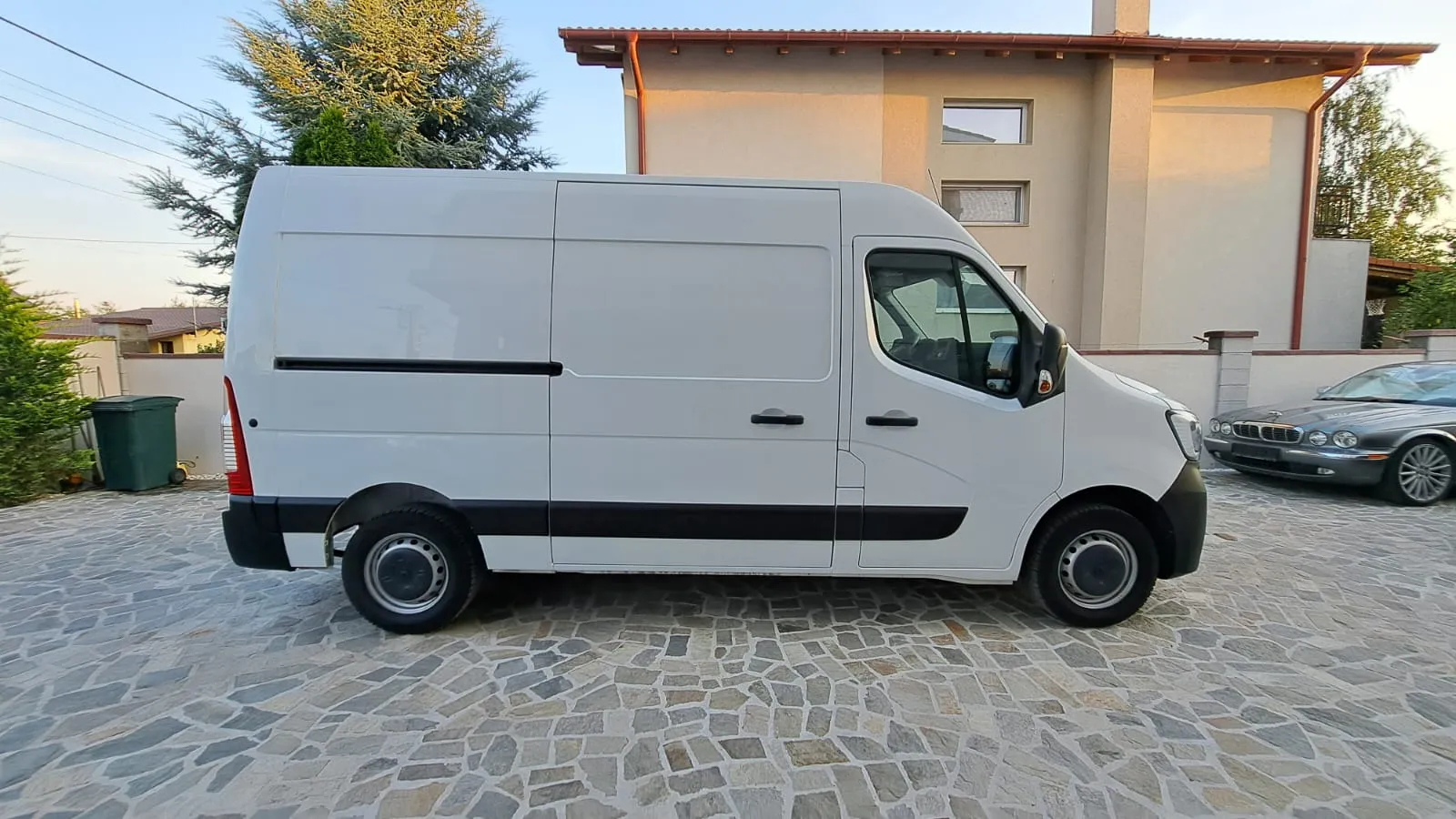 Renault Master Blue dCi 135 L2H2 VA Basis - 13