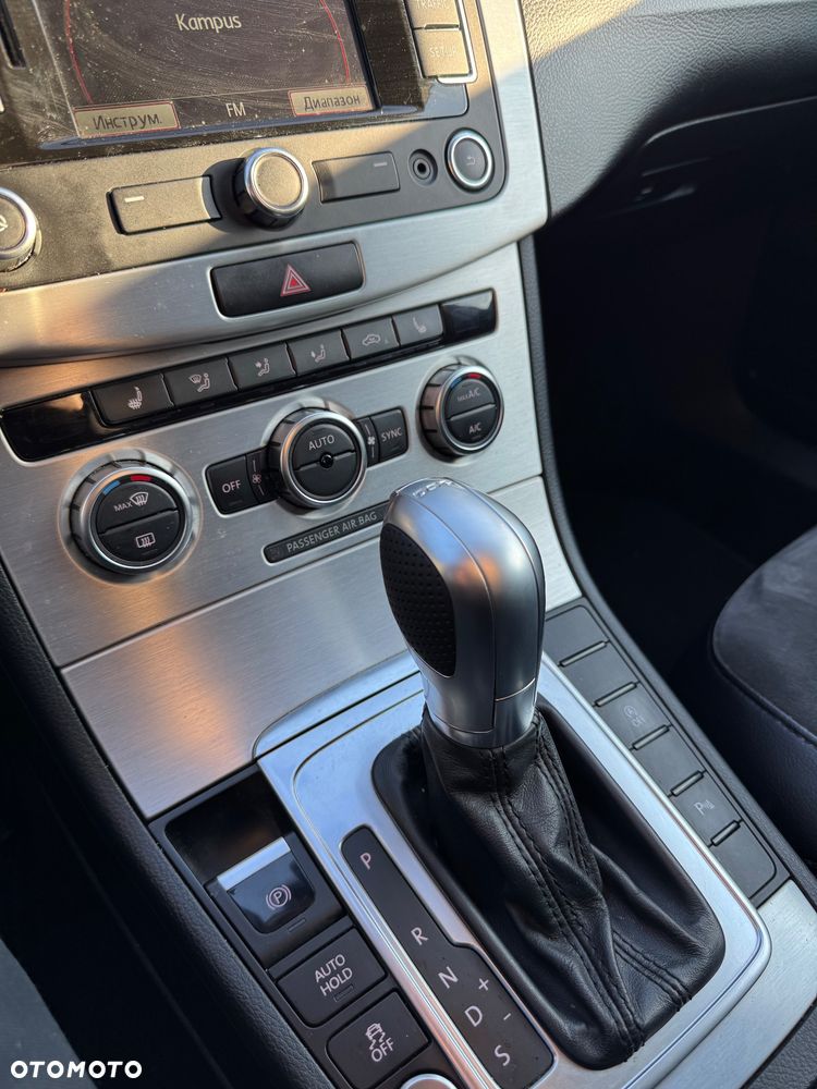 Volkswagen Passat 2.0 TDI Highline R-Style DSG - 20