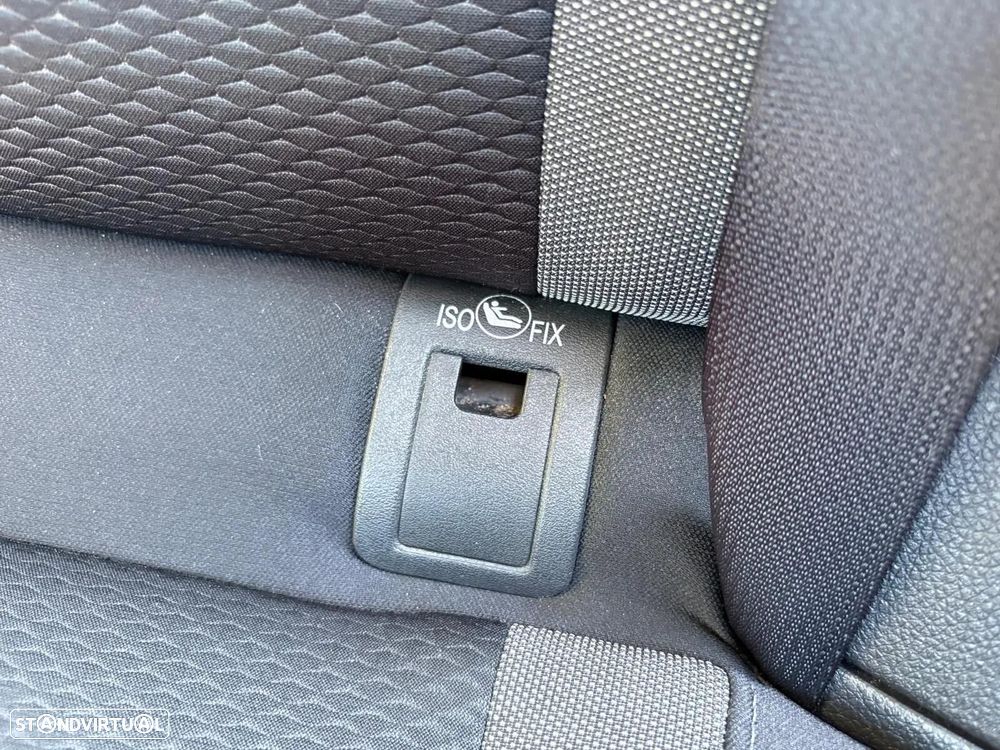 Nissan Qashqai 1.5 dCi N-Connecta J18 - 57