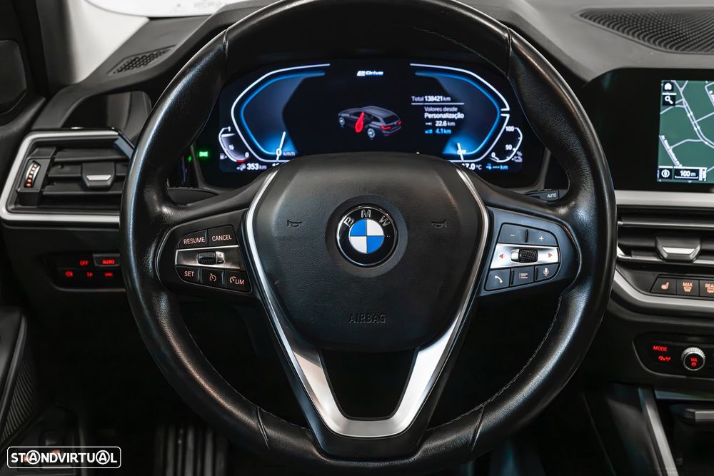 BMW 330 e Aut. Luxury Line - 15