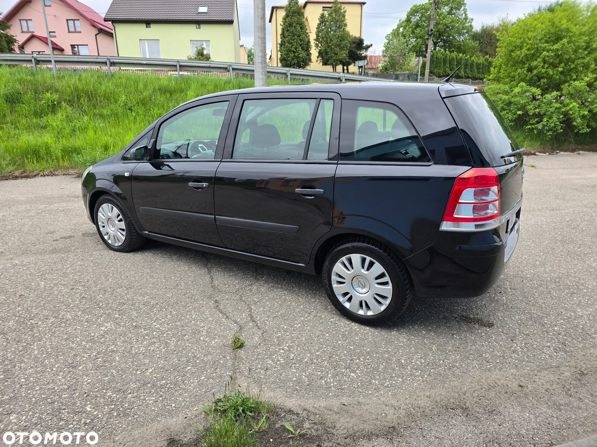 Opel Zafira 1.8 Family - 23
