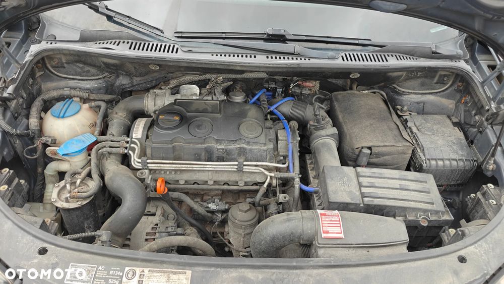 Volkswagen Touran 1.9 TDI DPF Conceptline - 8