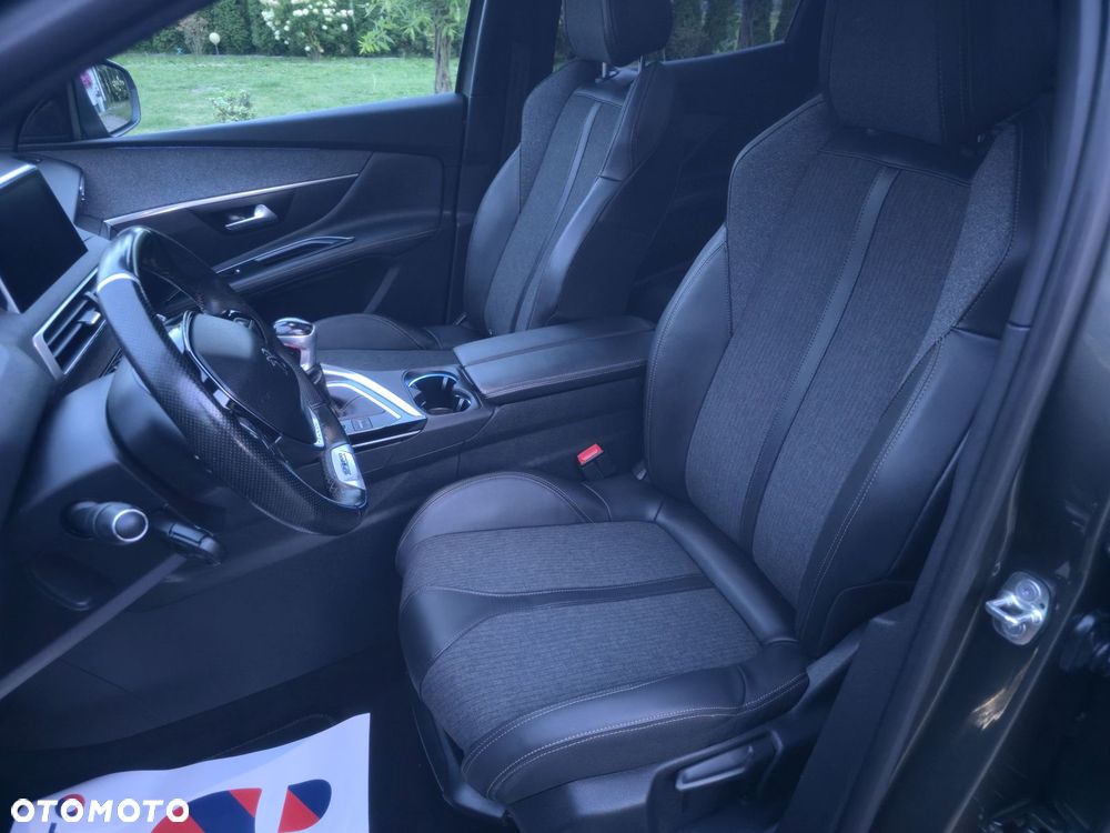 Peugeot 3008 - 17
