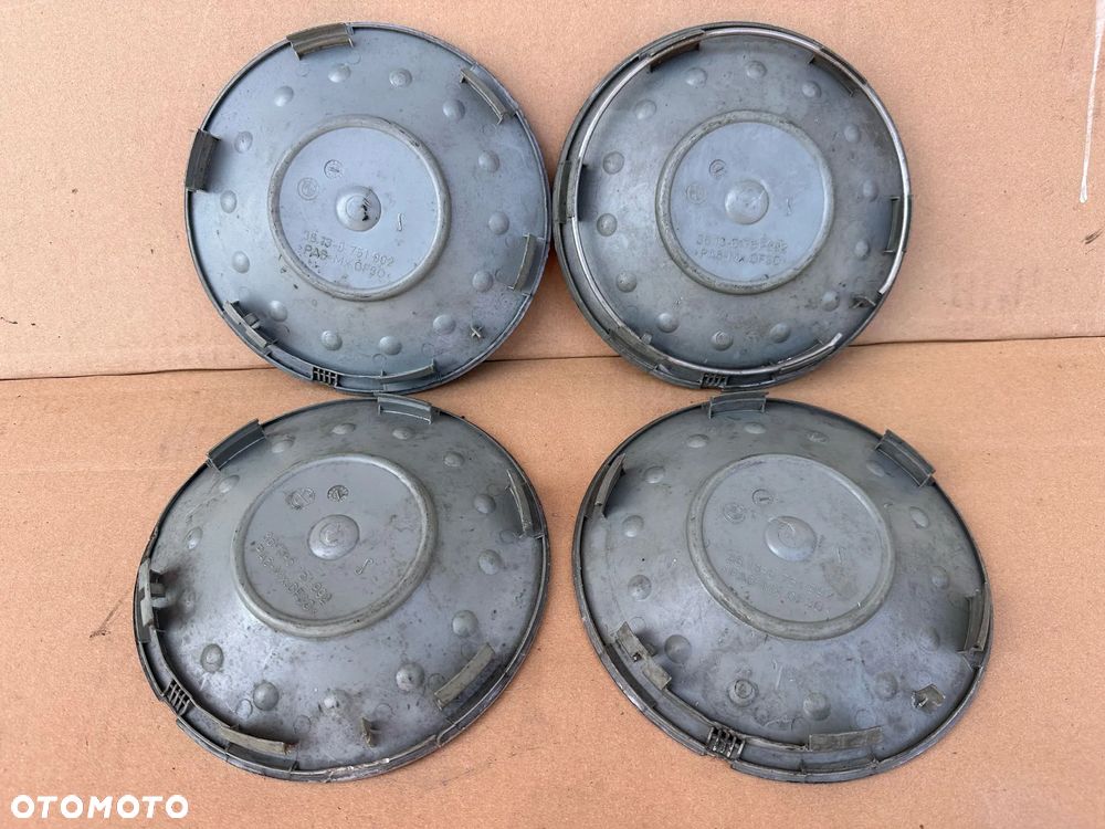 Dekielki emblematy BMW / 36.13-6 751 992 / Komplet - 6