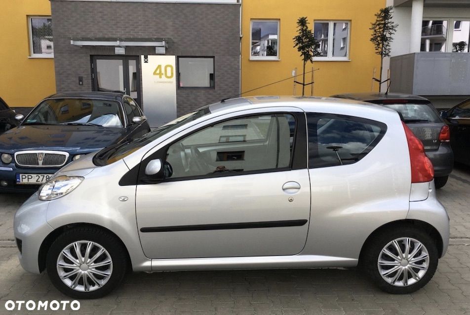 Peugeot 107 1.0 Trendy - 3