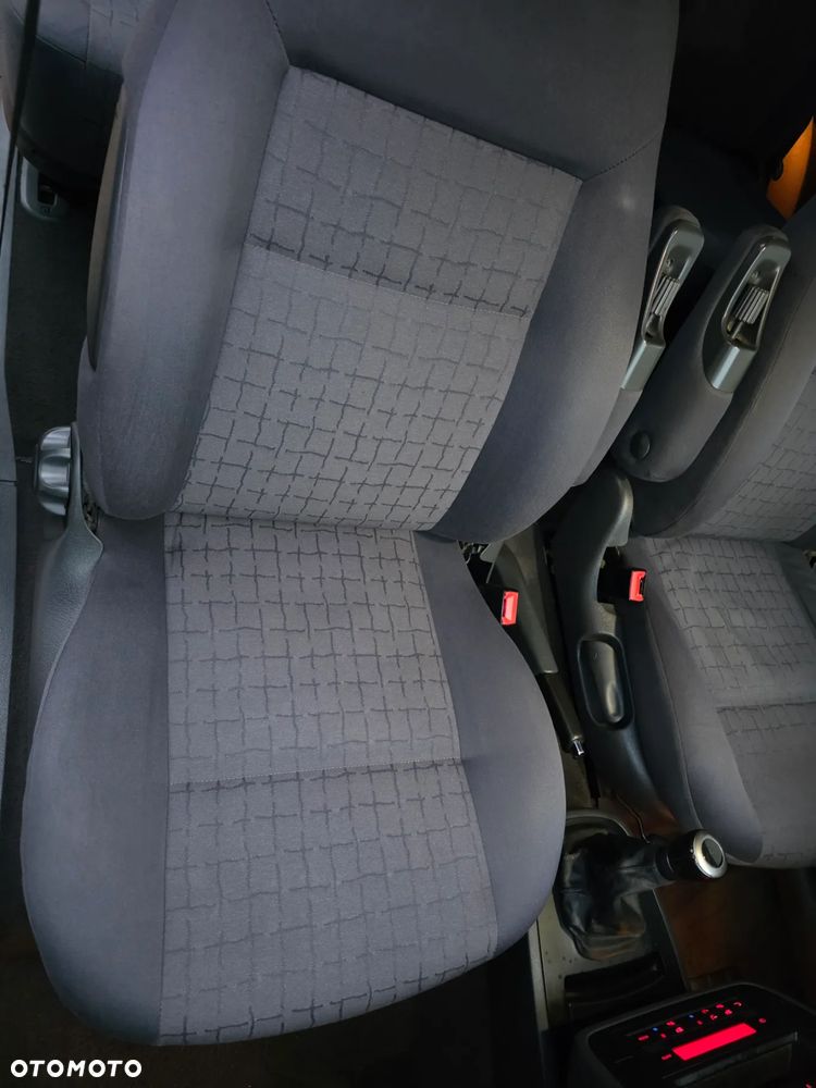 Seat Alhambra 1.9 TDI Kids - 37