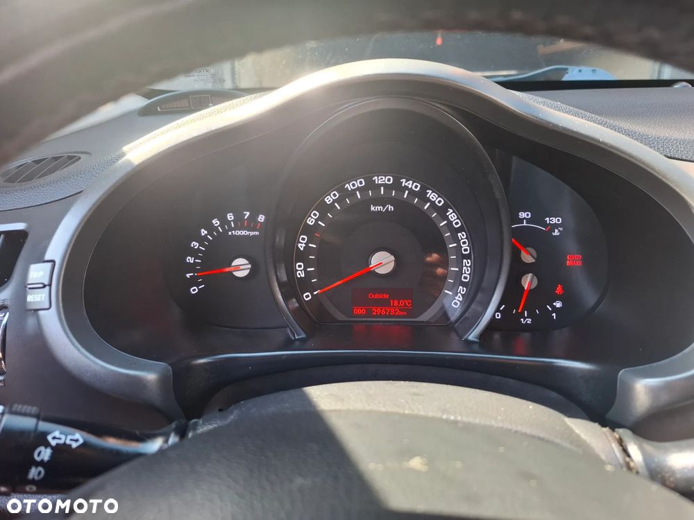 Kia Sportage 2.0 L - 4
