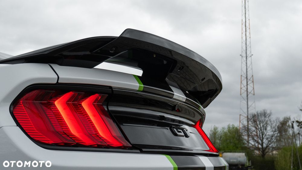 Ford Mustang - 9