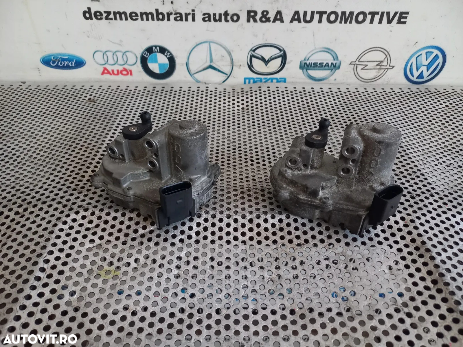 Motoras Clapeta Galerie Admisie Acceleratie Audi Q7 Vw Touareg 3.0 Tdi Cod M M Dezmembrez Audi Q7 3 - 4