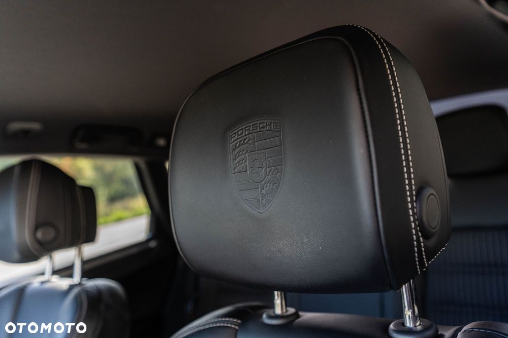 Porsche Macan T - 31