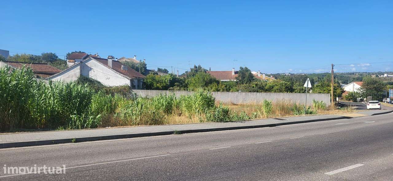 Terreno Urbano - Grande imagem: 4/16