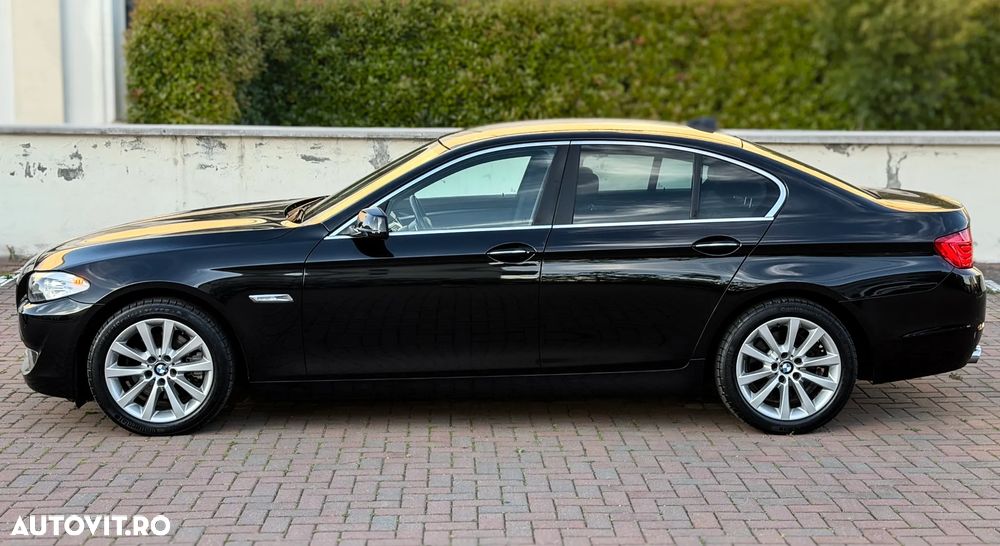 BMW Seria 5 520d Aut. - 10