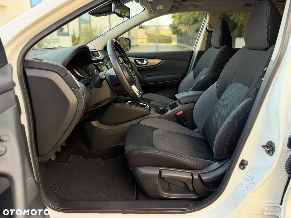 Nissan Qashqai 1.3 DIG-T N-Connecta - 10