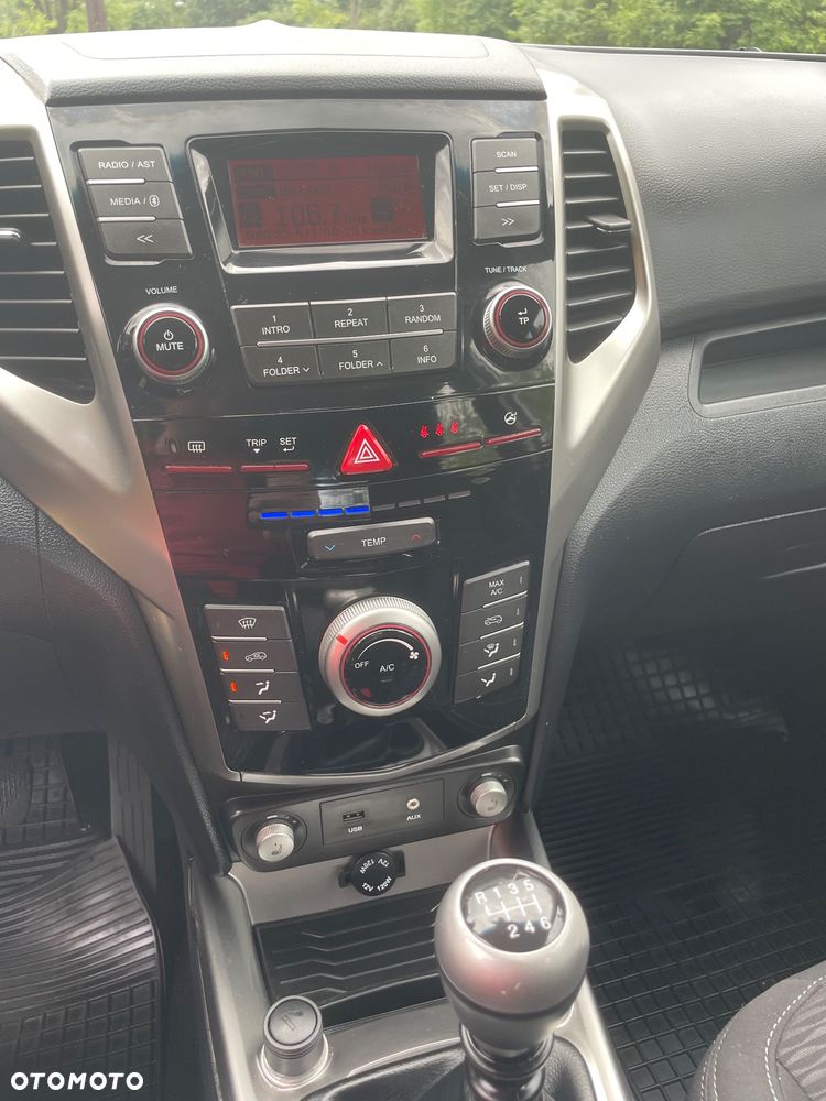 SsangYong/KGM Tivoli e-XGi 160 2WD Sapphire - 12