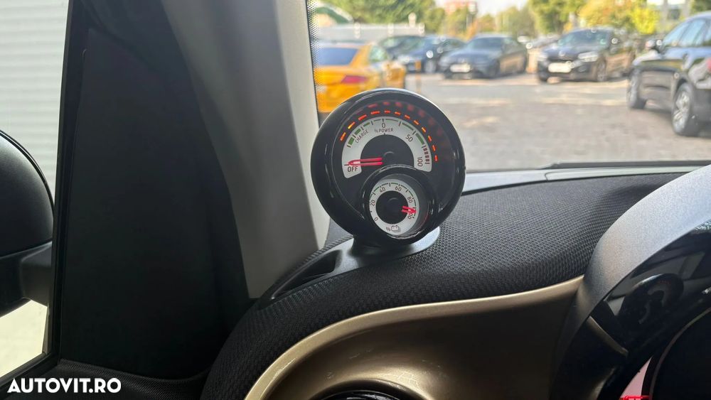 Smart Fortwo 60 kW electric drive - 17