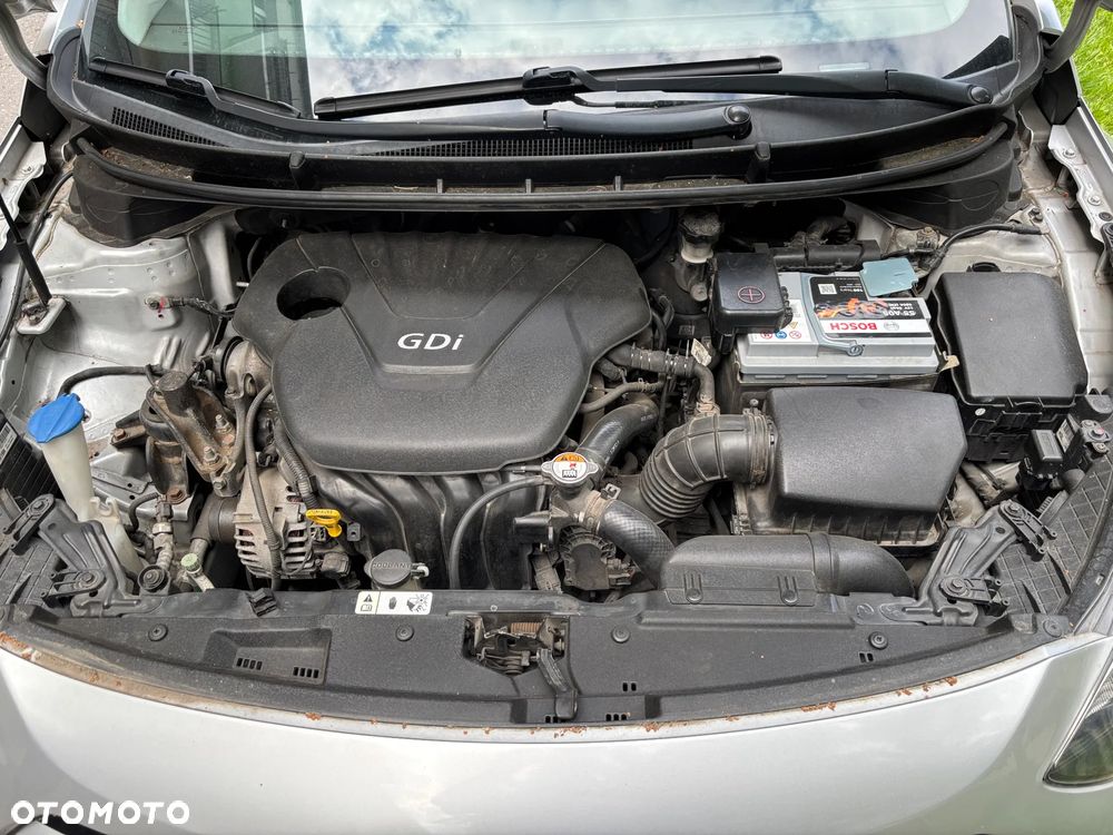 Hyundai i30 blue Kombi 1.6 GDi YES Silver - 20