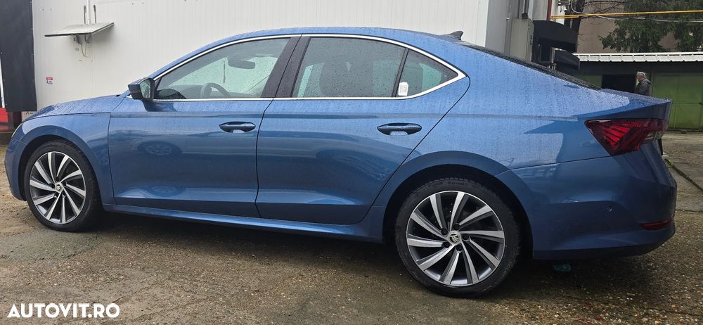 Skoda Octavia 2.0 TDI STYLE DSG - 10