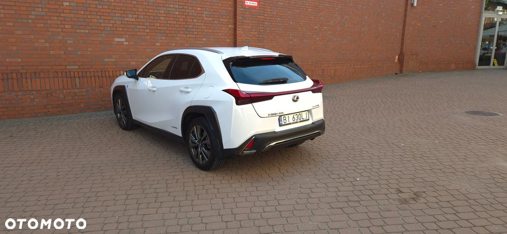 Lexus UX - 7