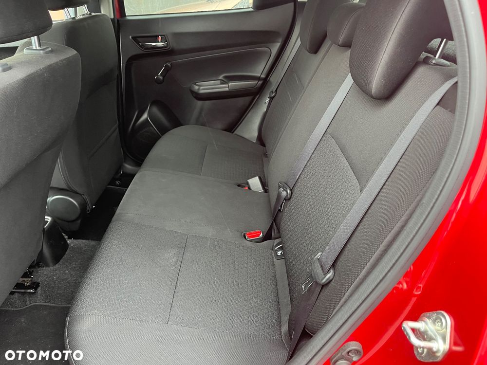 Suzuki Swift - 10