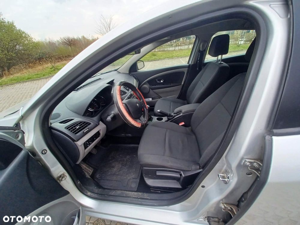 Renault Megane 1.6 16V Authentique Euro5 - 22