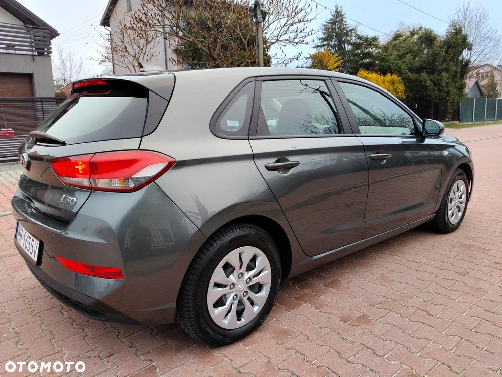 Hyundai i30 1.5 DPI Classic + - 4