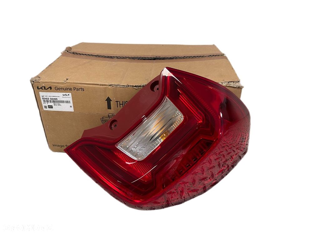 ORYGINALNA LAMPA  TYLNA PRAWA KIA KIA PICANTO III 3 GT LIFT 20-23 92402-G6400 - 1