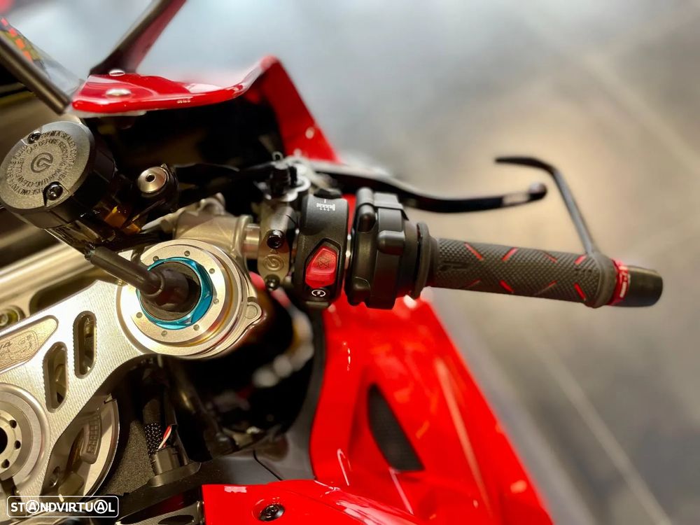 Ducati Panigale V4 BAUTISTA 2022 World Champion Replica - 9