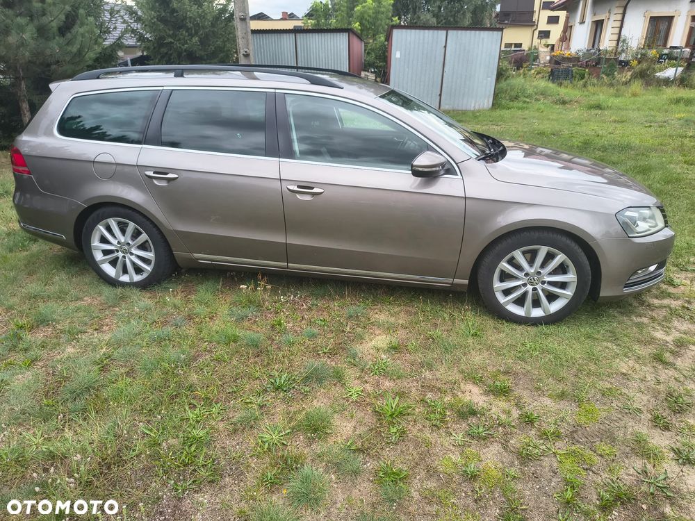 Volkswagen Passat 2.0 TDI DPF BlueMotion Technology Comfortline - 5