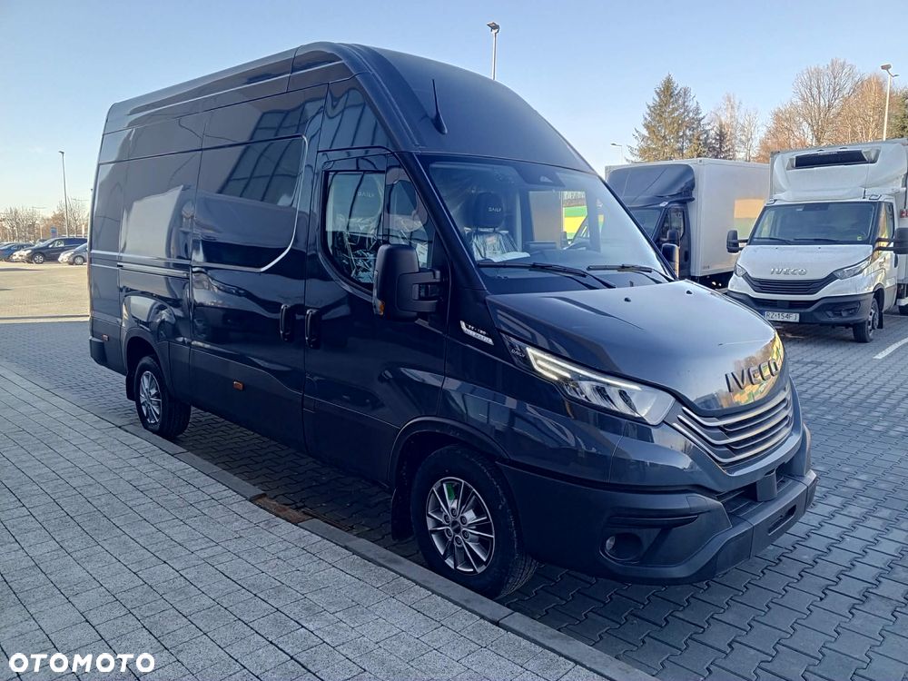 Iveco 35S18HA8V - 4