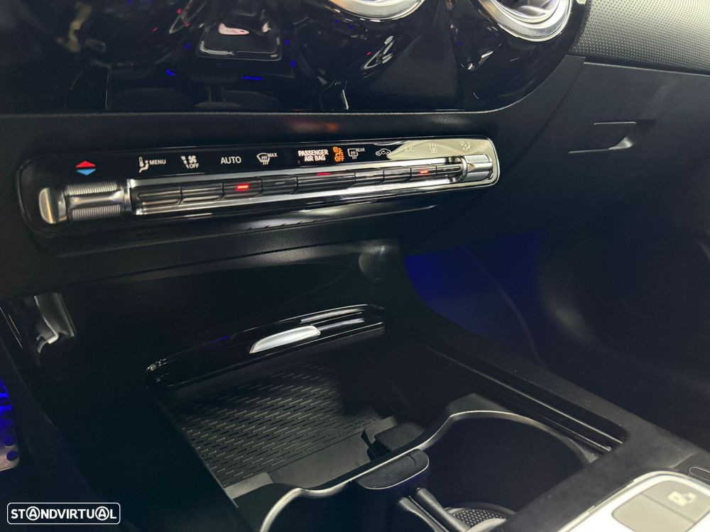 Mercedes-Benz A 250 e AMG Line - 37