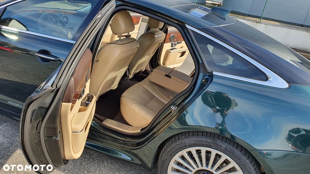 Jaguar XJ - 5
