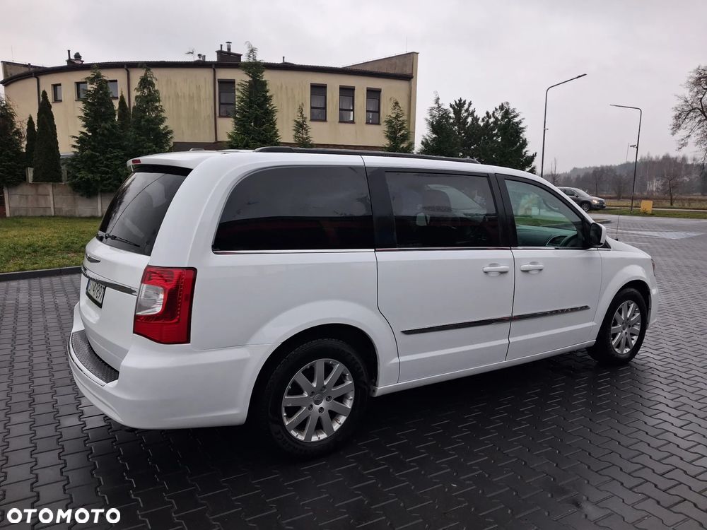 Chrysler Town & Country 3.6 Touring - 6
