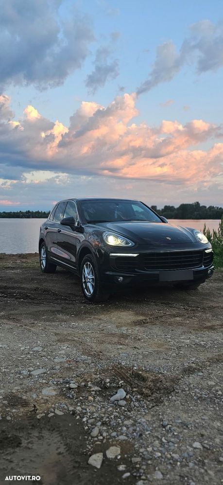 Porsche Cayenne - 7