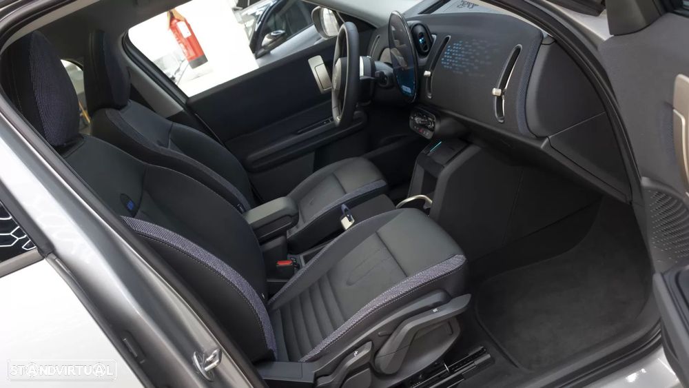 MINI Countryman E Classic M - 15