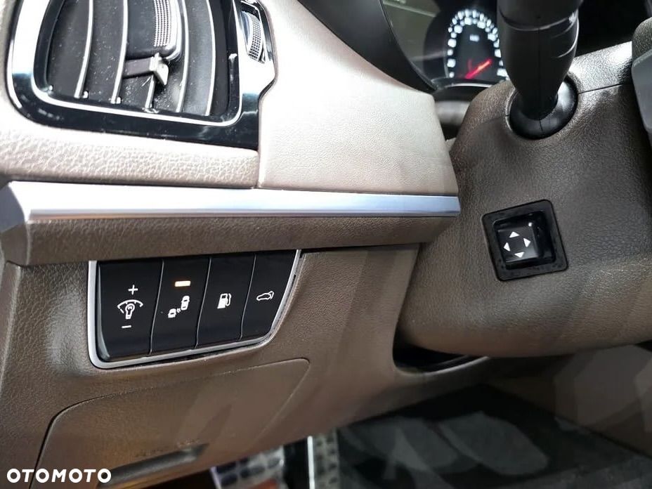 Kia Stinger 3.3 T-GDI V6 GT AWD - 9