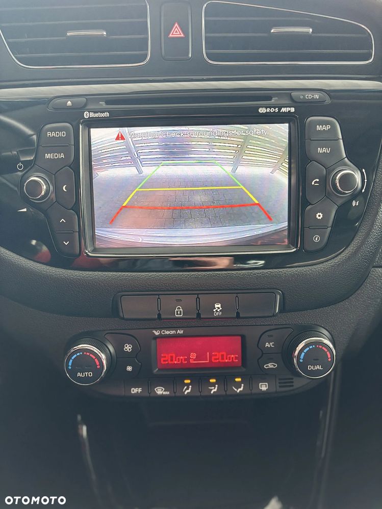 Kia Ceed 1.6 GDI Dream Team Edition - 6