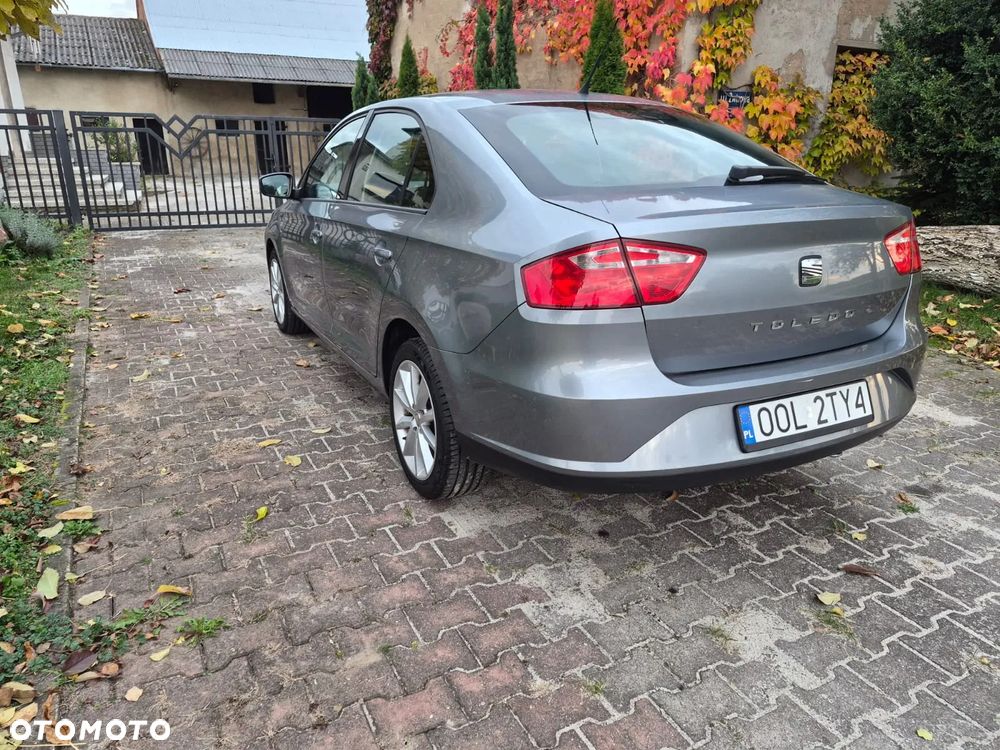 Seat Toledo 2013 photo 3