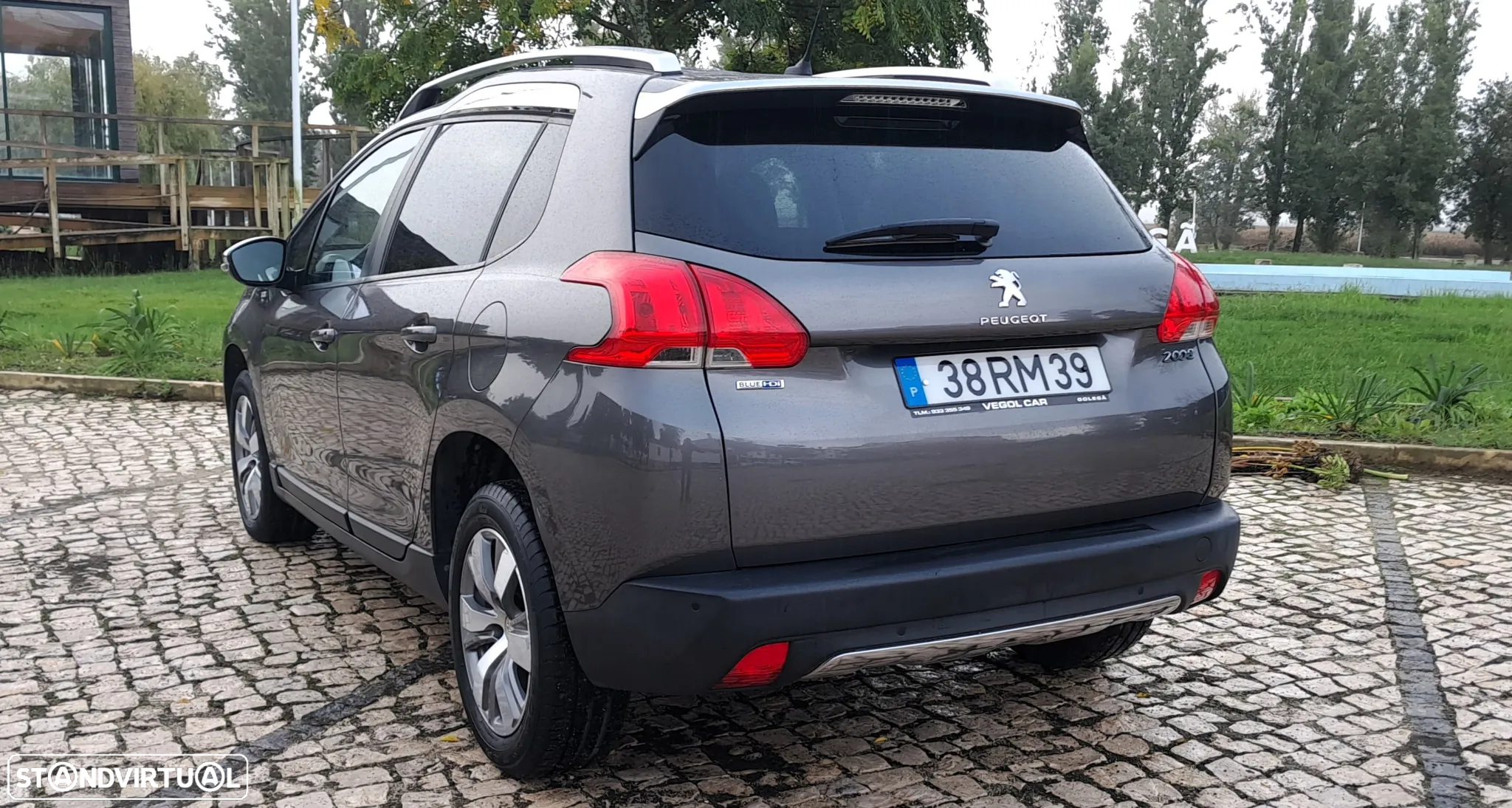 Peugeot 2008 1.6 BlueHDi Style - 4