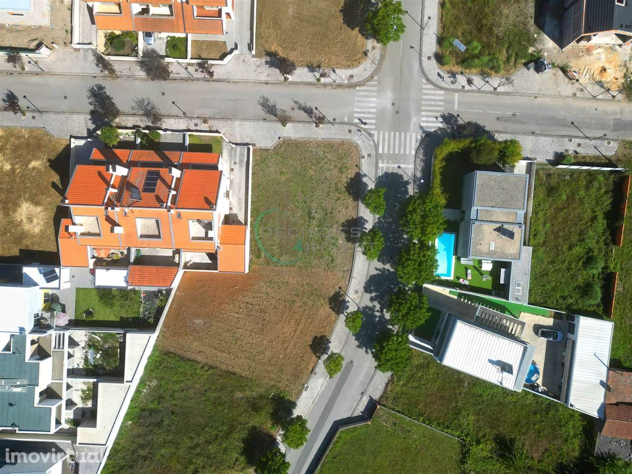 Terreno para construção com projeto aprovado _ Urbanização dos Mélias, - Grande imagem: 3/29