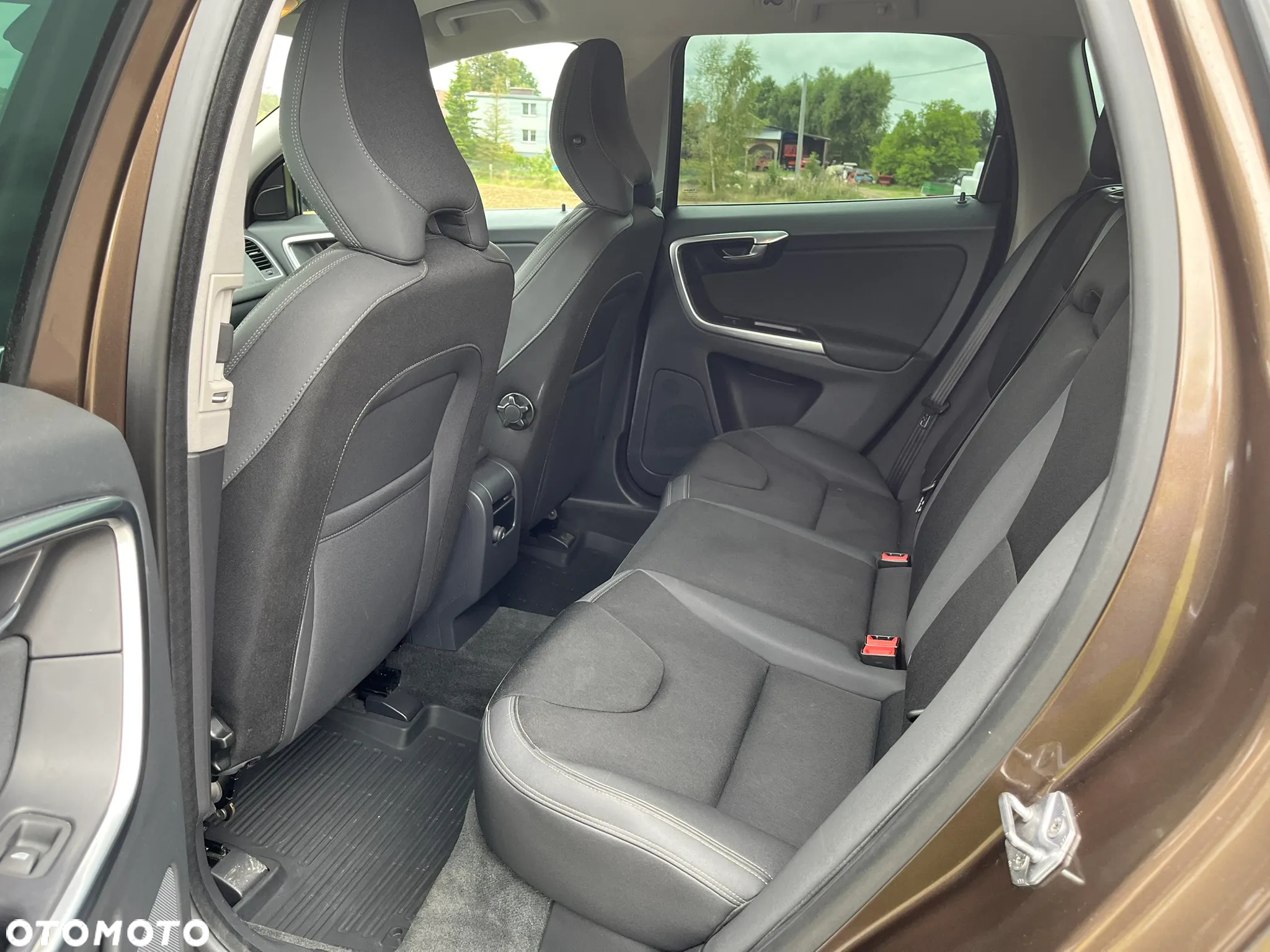 Volvo XC 60 D4 Drive-E Momentum - 13