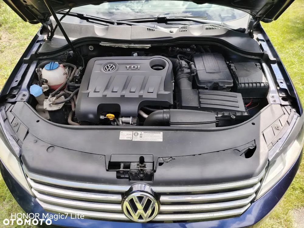 Volkswagen Passat 2.0 Blue TDI SCR Comfortline - 16