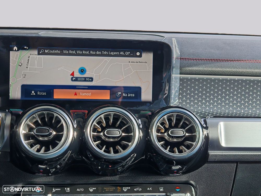 Mercedes-Benz EQB - 10