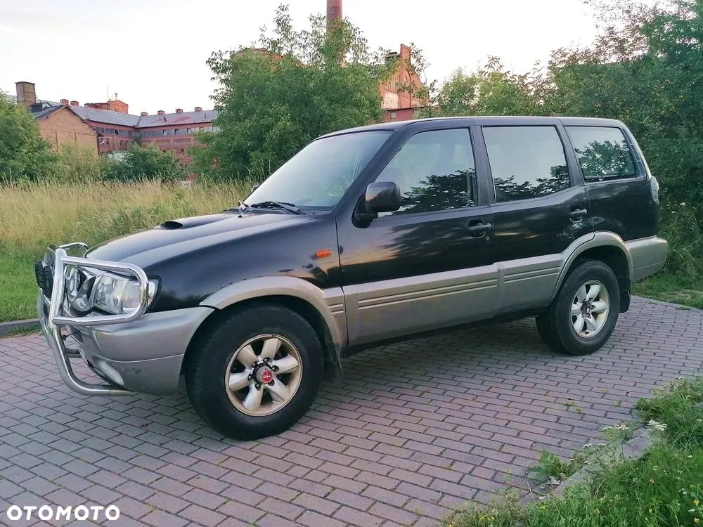 Nissan Terrano - 6