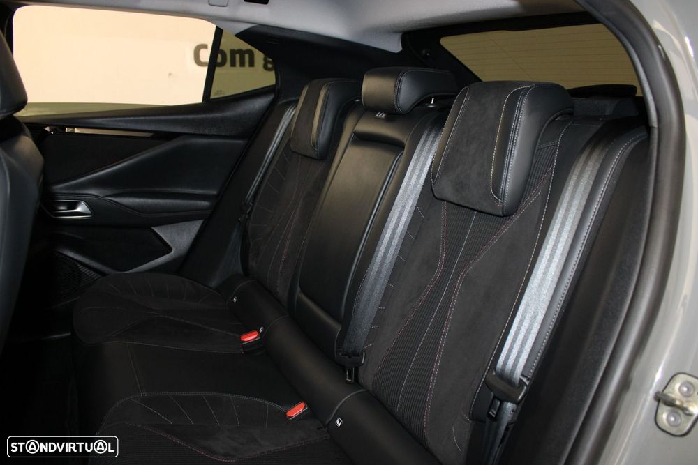 DS DS4 4 1.2 PureTech Performance Line EAT8 - 32