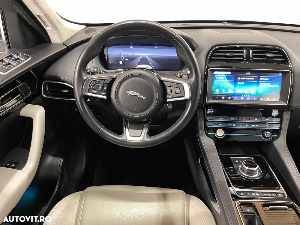 Jaguar F-Pace 20d AWD Aut. Portfolio - 6