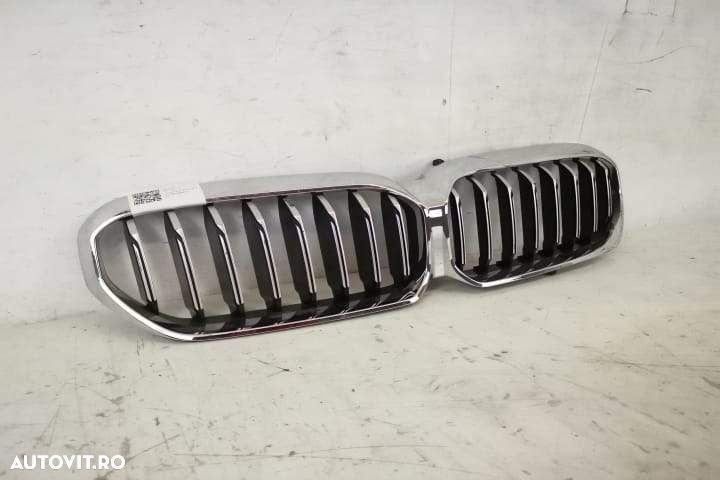 Grila Centrala Cu Crom Originala In Stare Buna BMW Seria 5 G30 2016 20 - 2