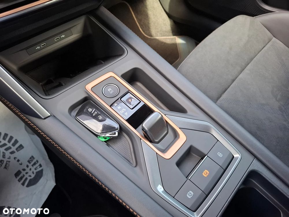 Cupra Leon 1.5 eTSI DSG - 31