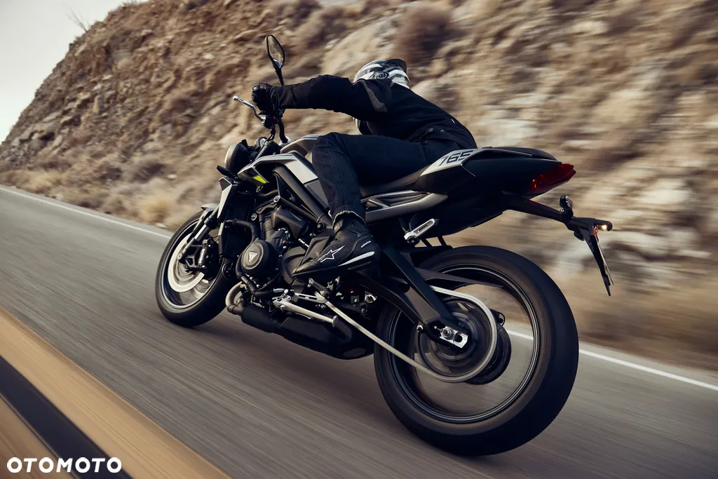 Triumph Street Triple - 5