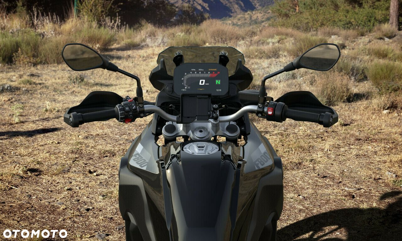 BMW F - 5